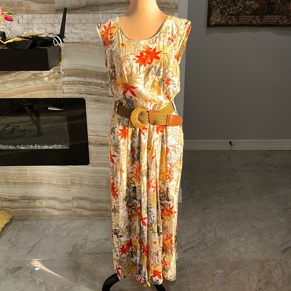 Steilmann Germany Women’s Maxi Floral Dress.‎ Size Approximately Large